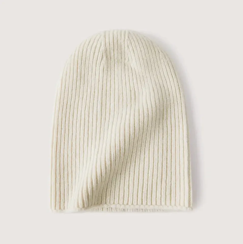Cashmere Wool Beanie in Ivory