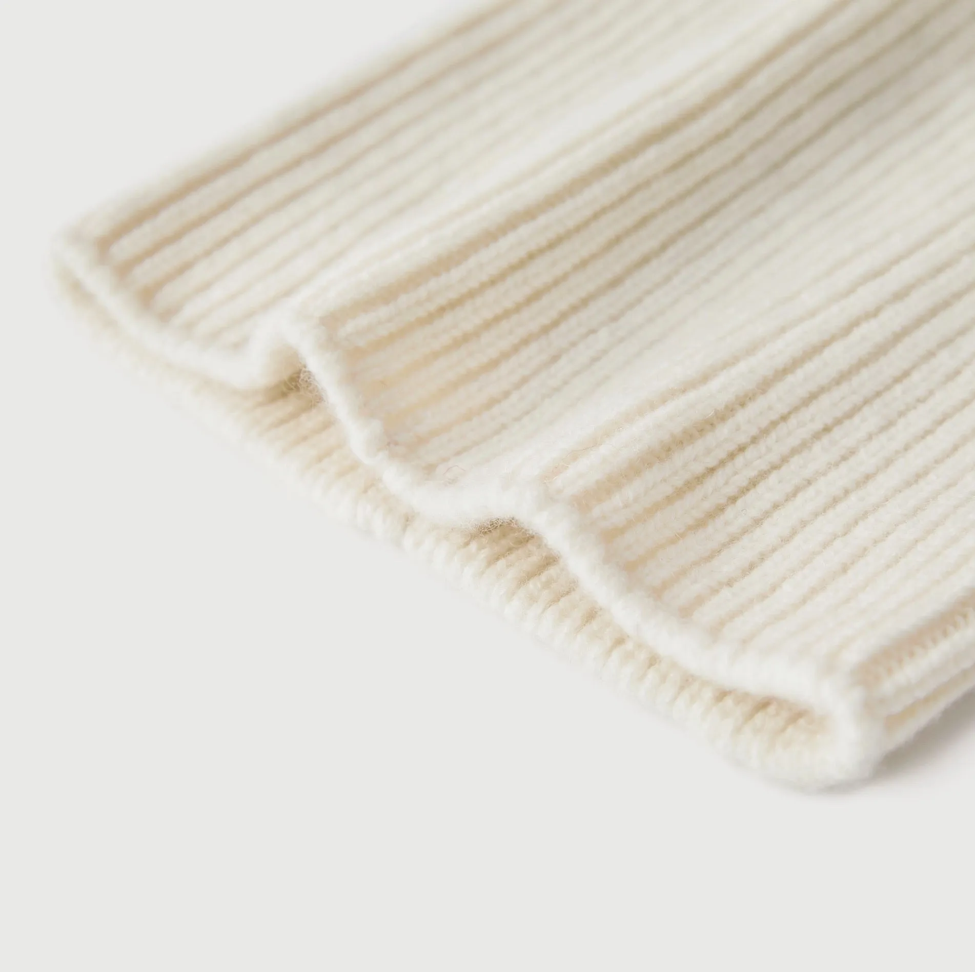 Cashmere Wool Beanie in Ivory