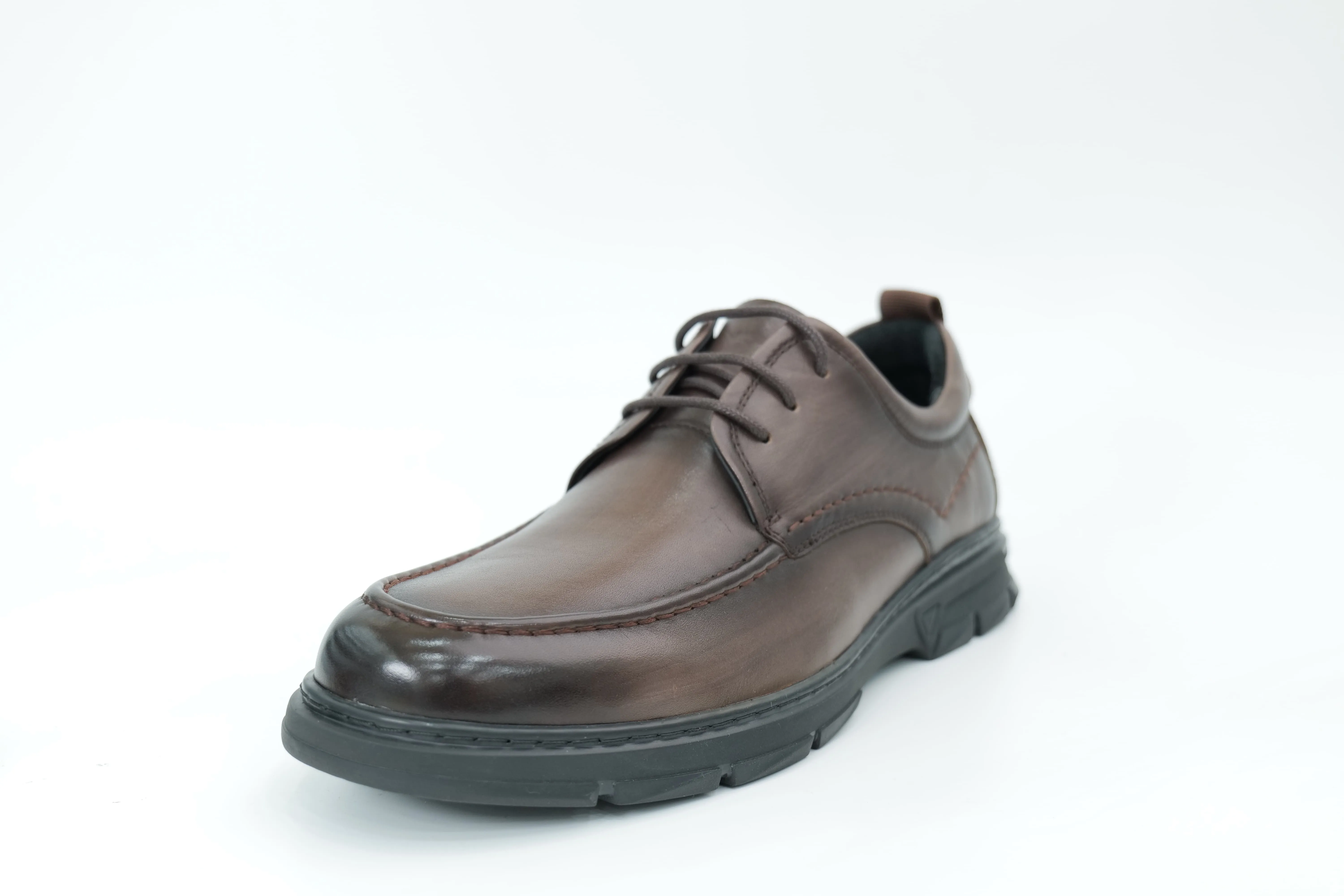 Casual shoes