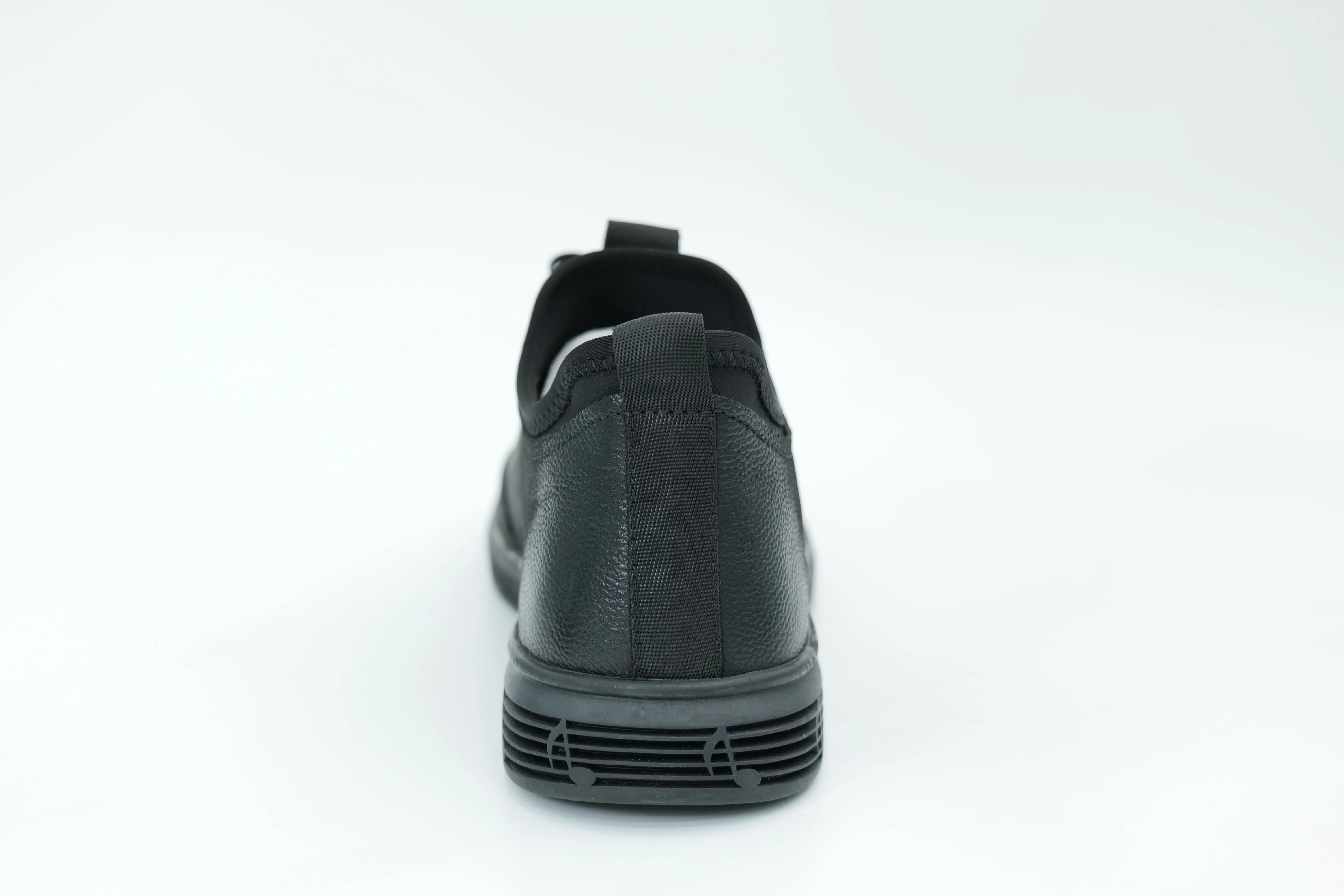 Casual shoes