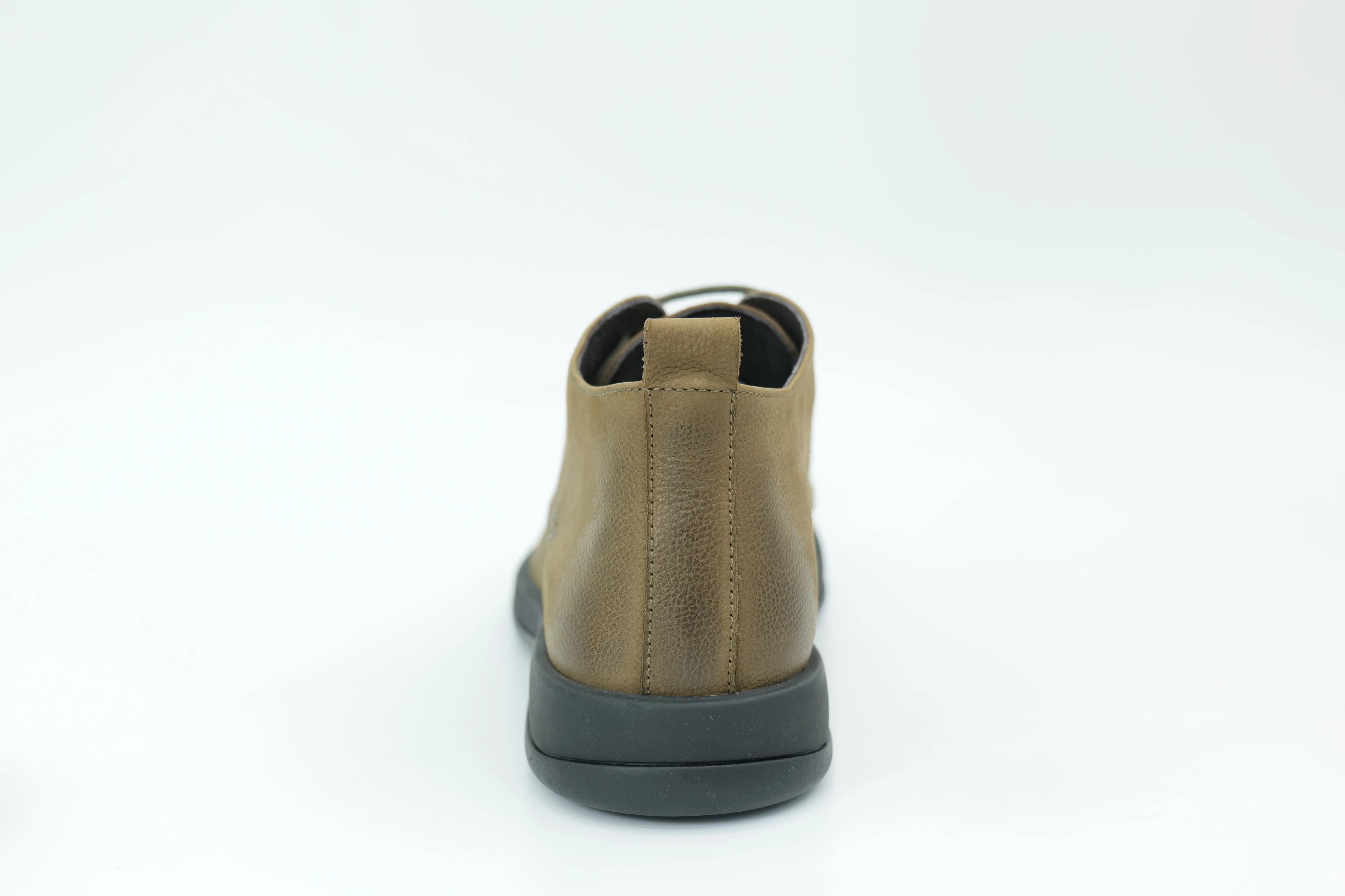 Casual shoes