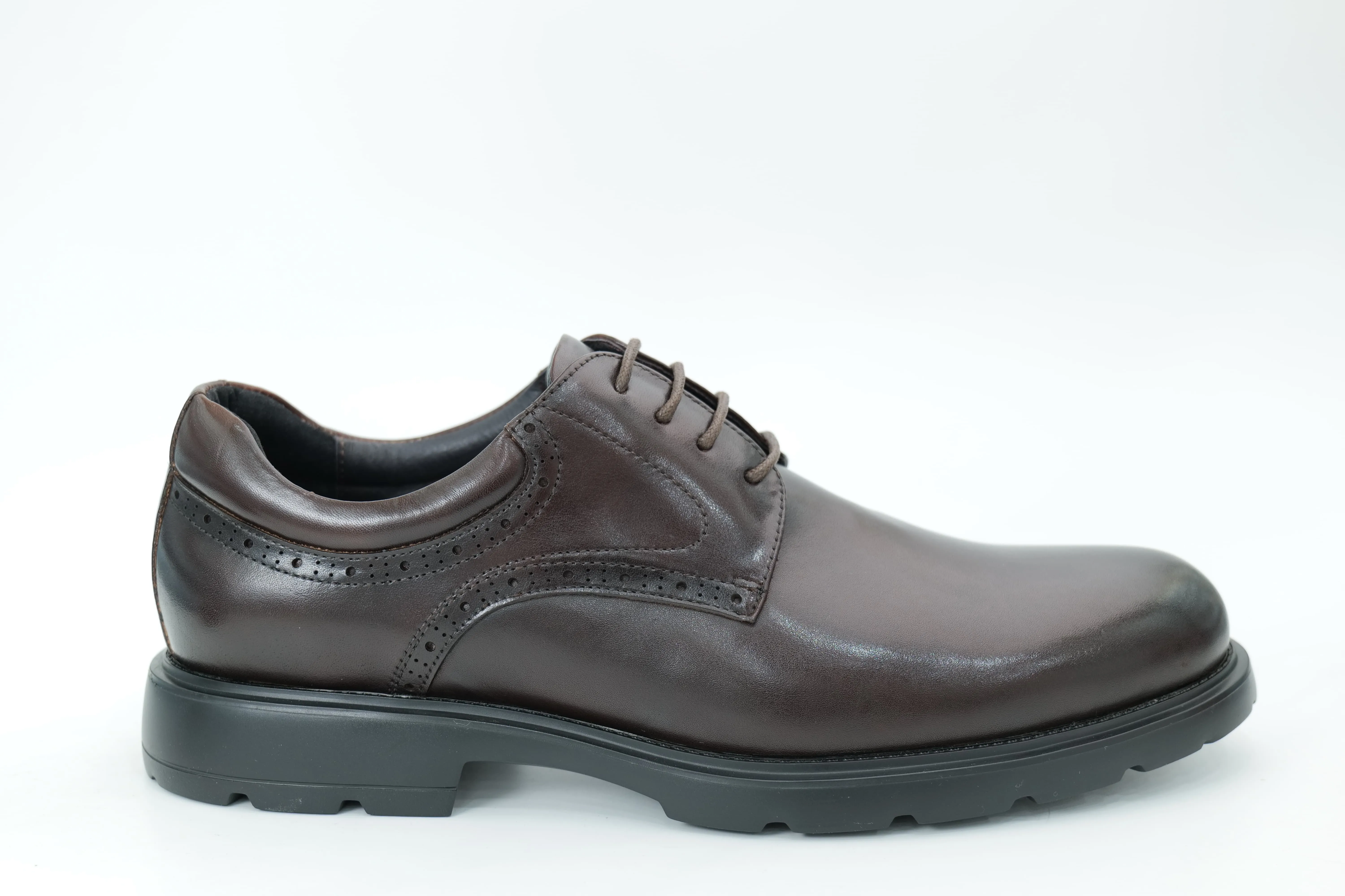 Casual shoes