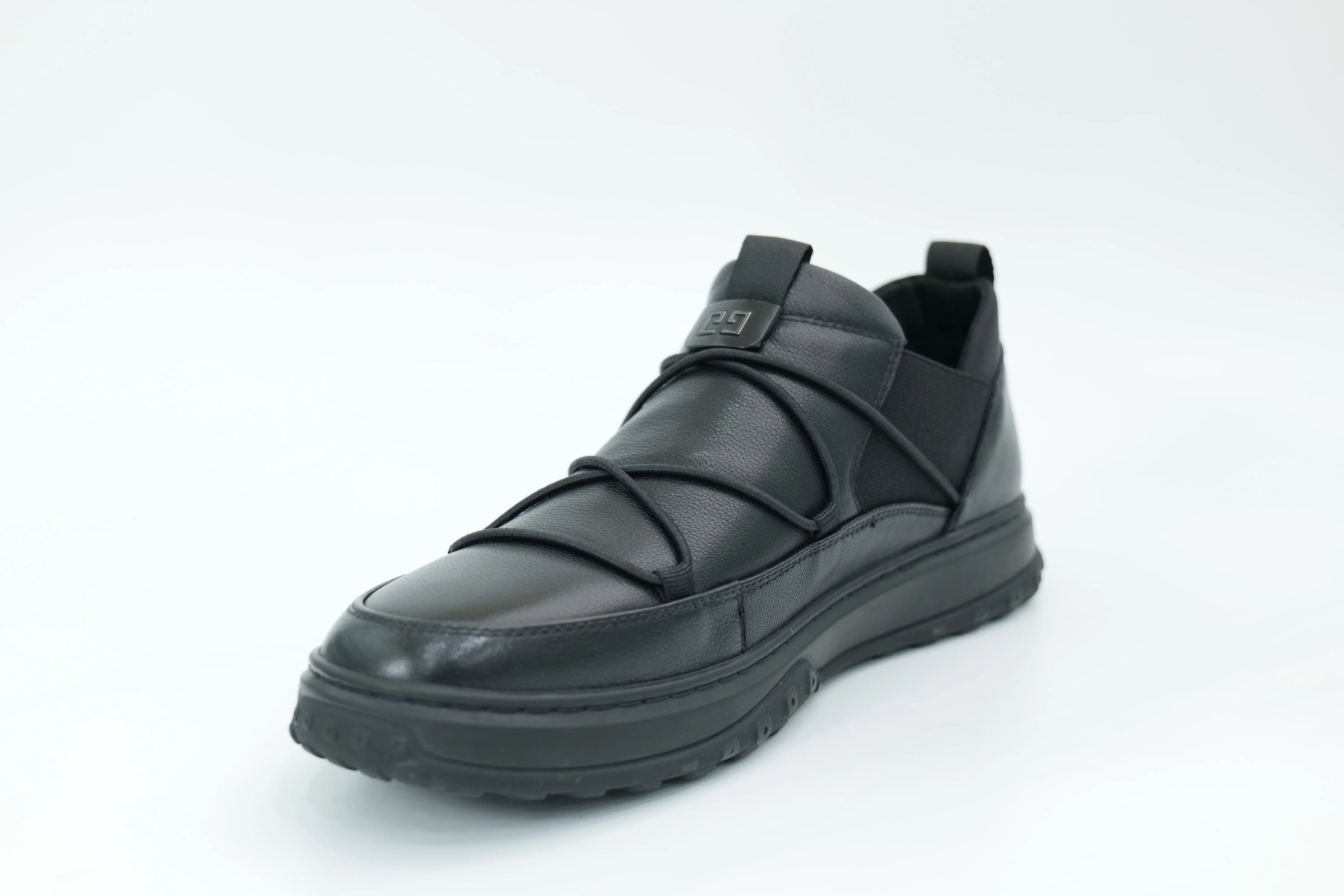 Casual shoes