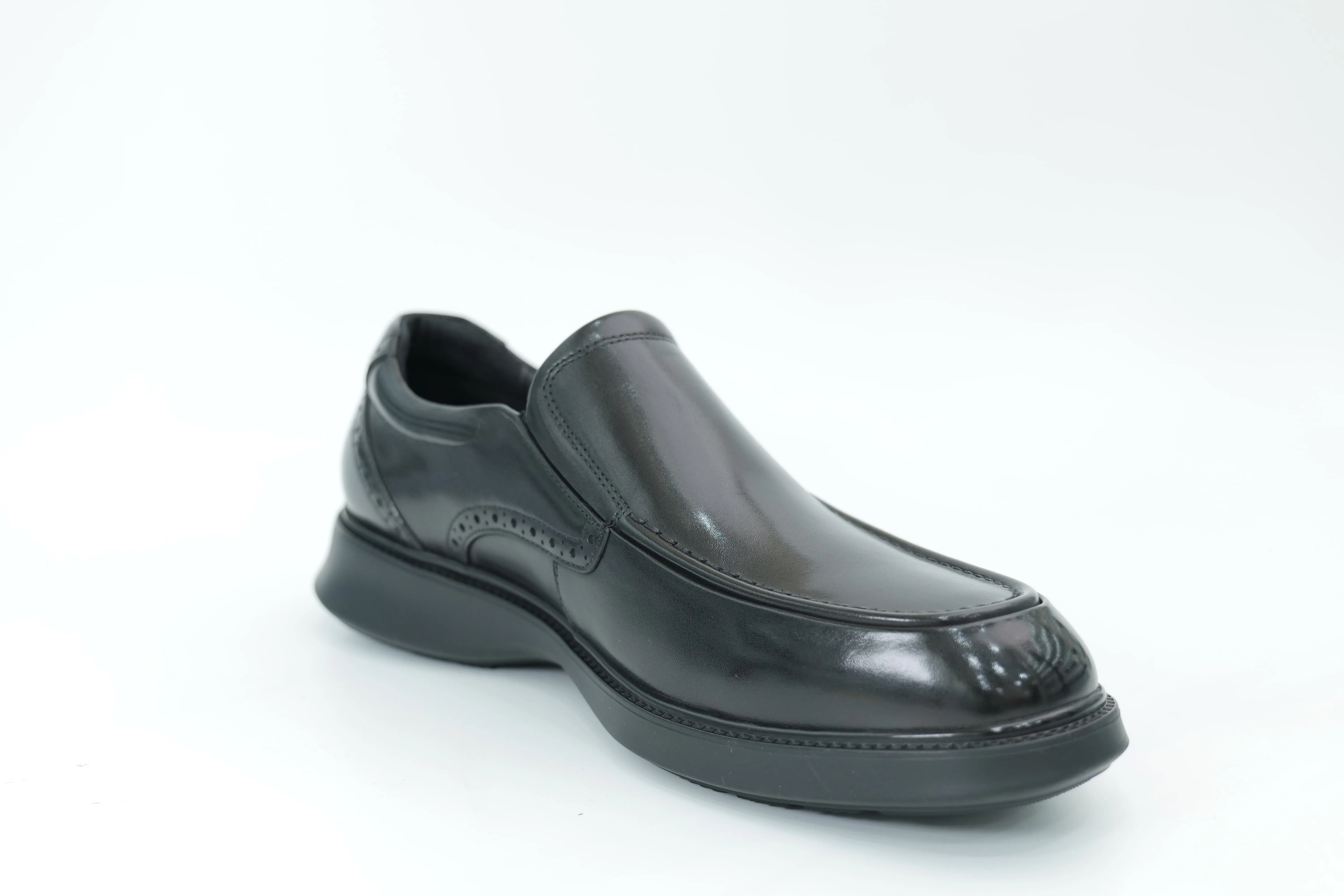 Casual shoes
