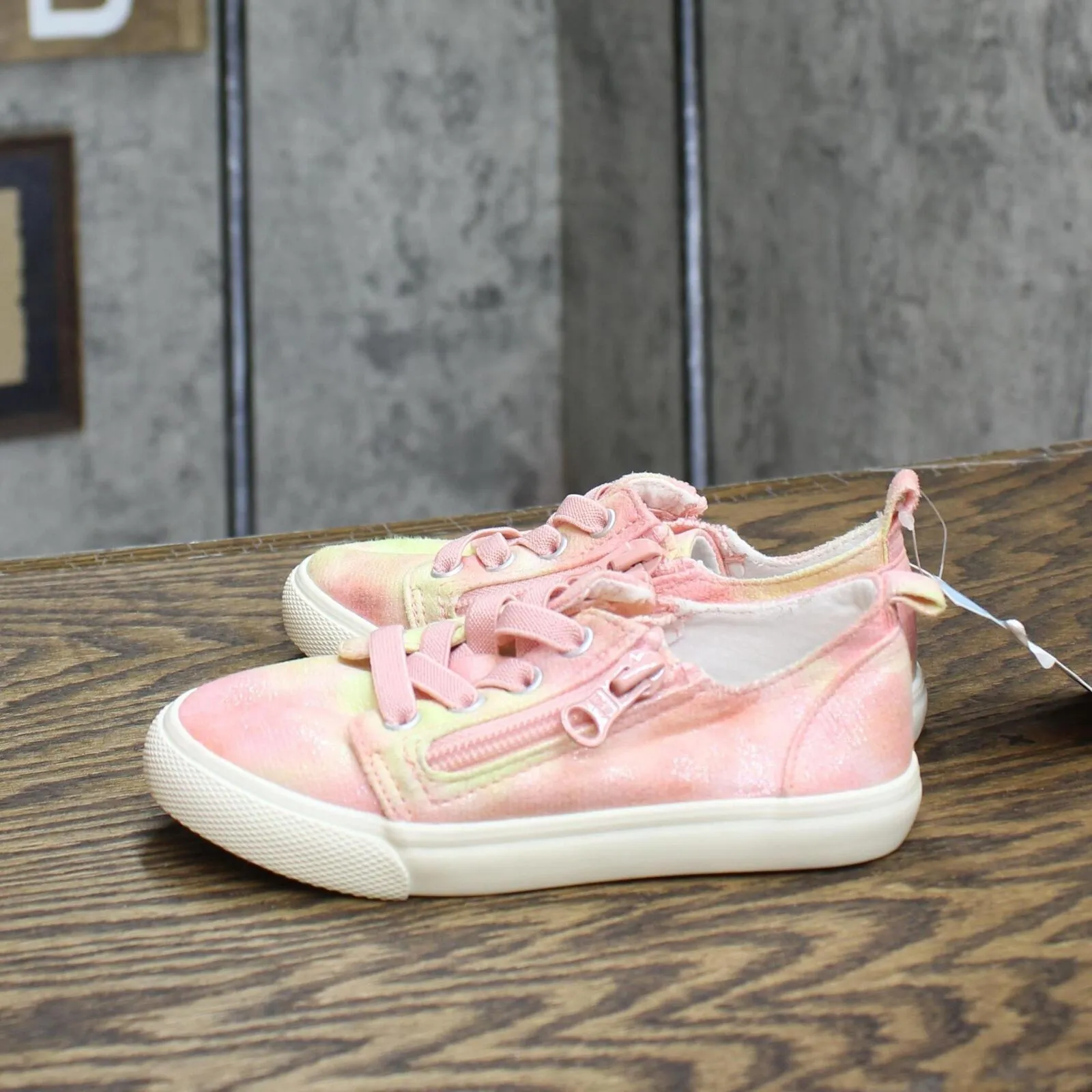 Cat & Jack Toddler Girls Luka Tie-Dye Double Zipper Sneakers 87834400 Pink 9T
