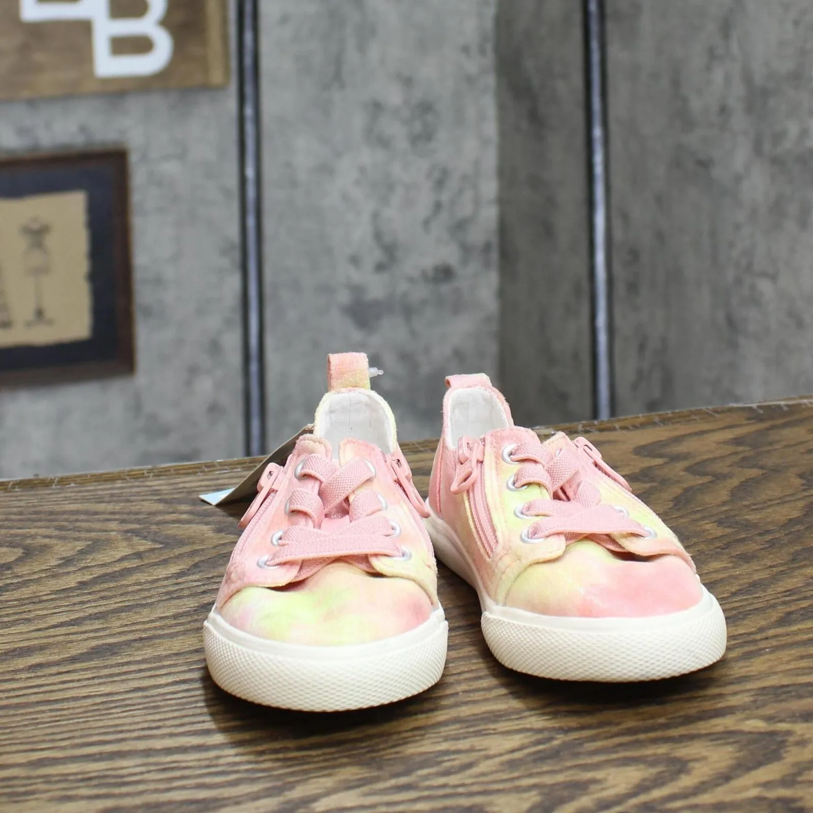 Cat & Jack Toddler Girls Luka Tie-Dye Double Zipper Sneakers 87834400 Pink 9T