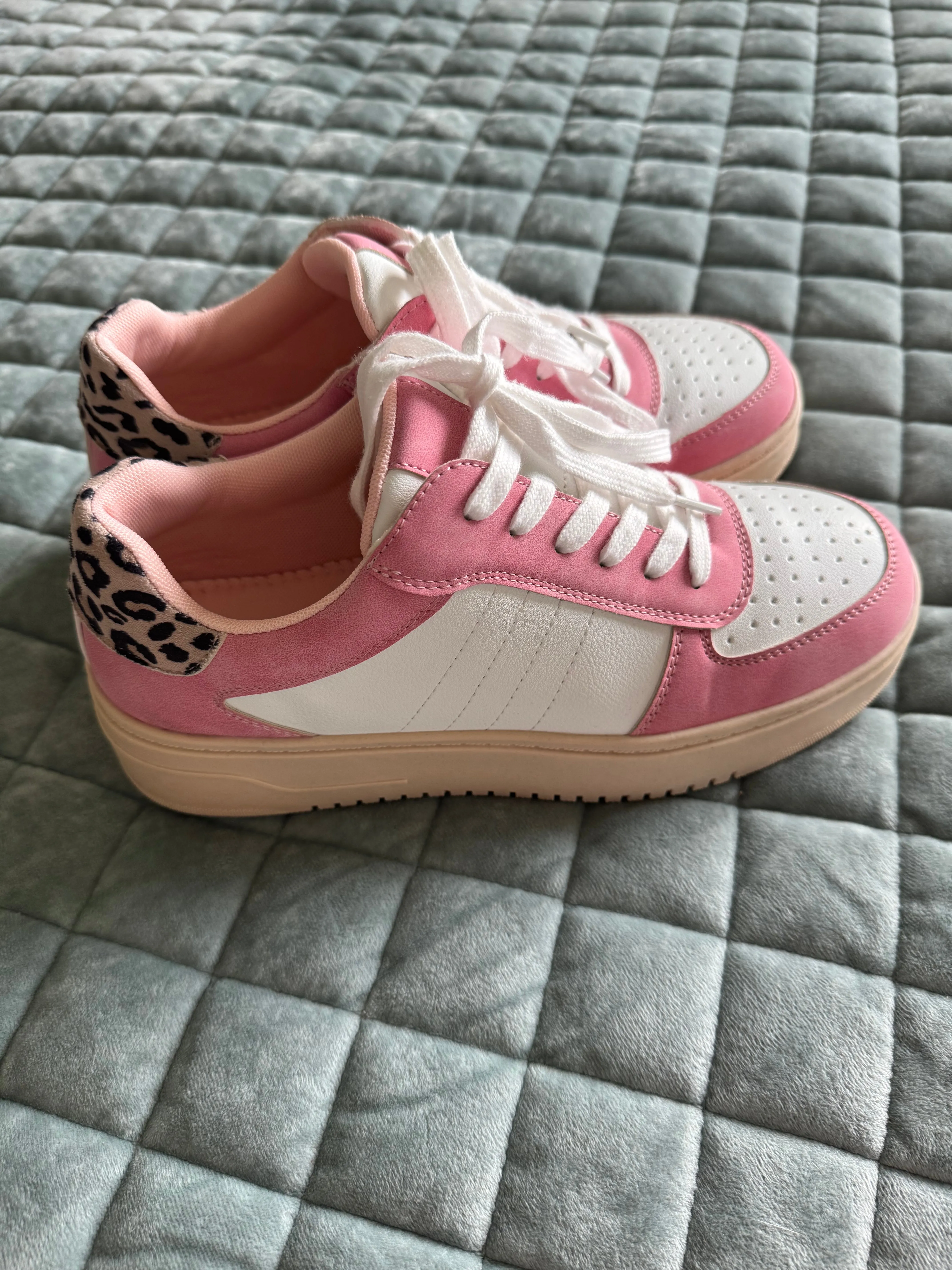 Corky's Pregame Sneaker