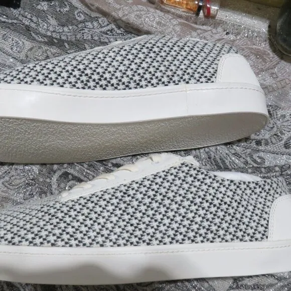 ELWOOD LOW TOP STAR TERRY LOW TOP SNEAKER LIMITED EDITIION DISCONTINUED SZ 9 MEN