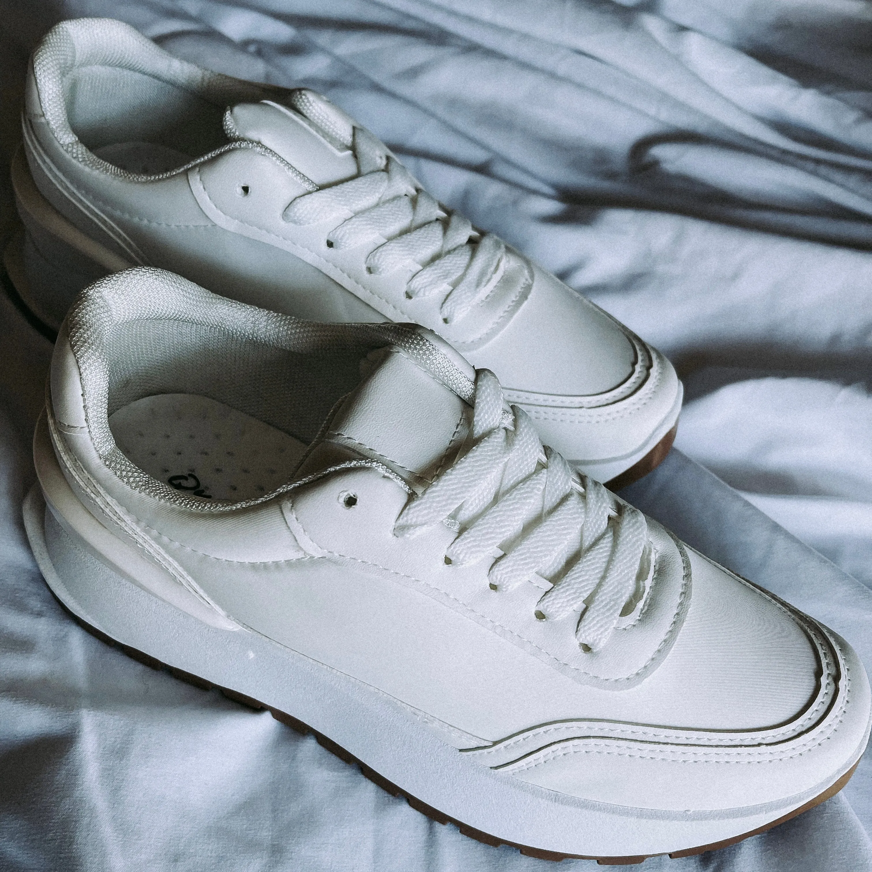 Everywhere Casual Sneakers - LAST ONE