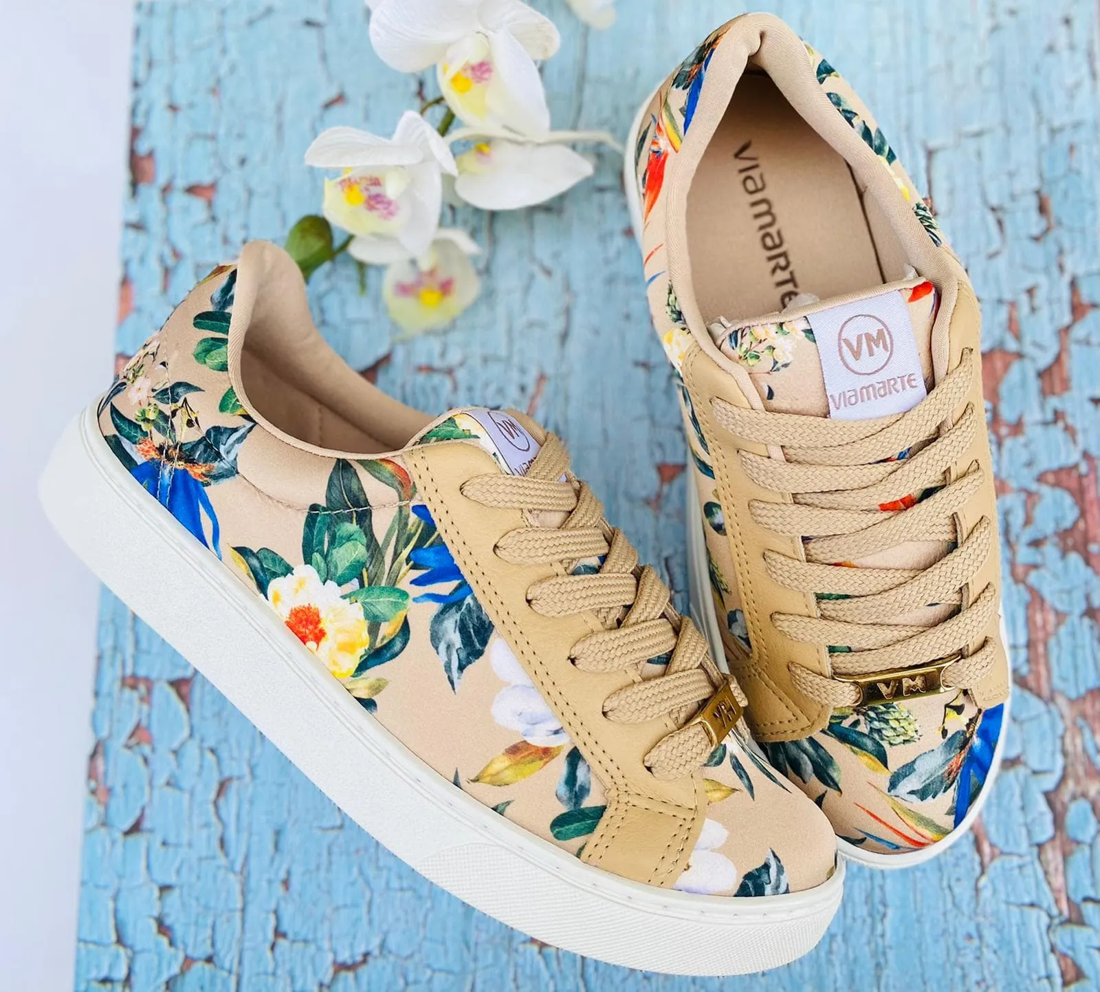 Floral Print Sneakers Via Marte
