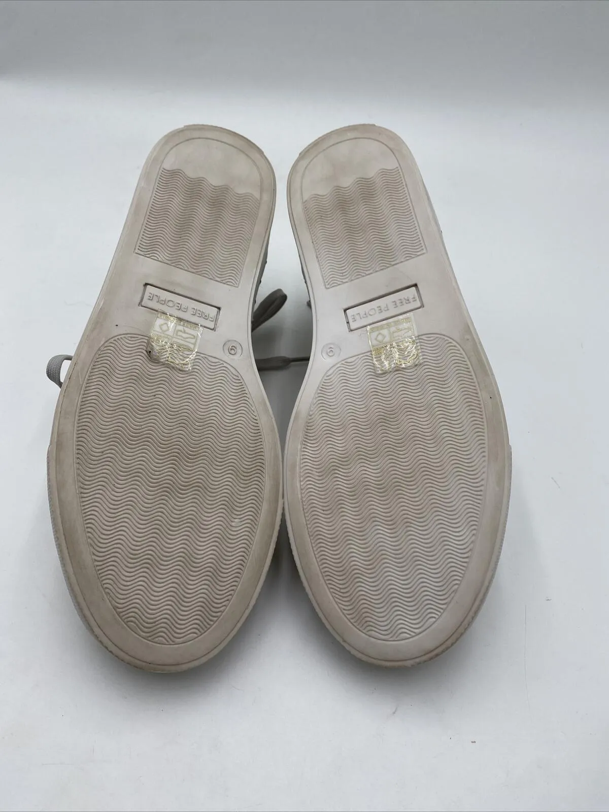 Free People Scotty Sneakers Women's Plaster Size 9 - Very Good