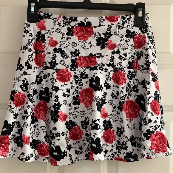 Ibkul Golf/Tennis/Athletic/Athleisure Skort, NWT!