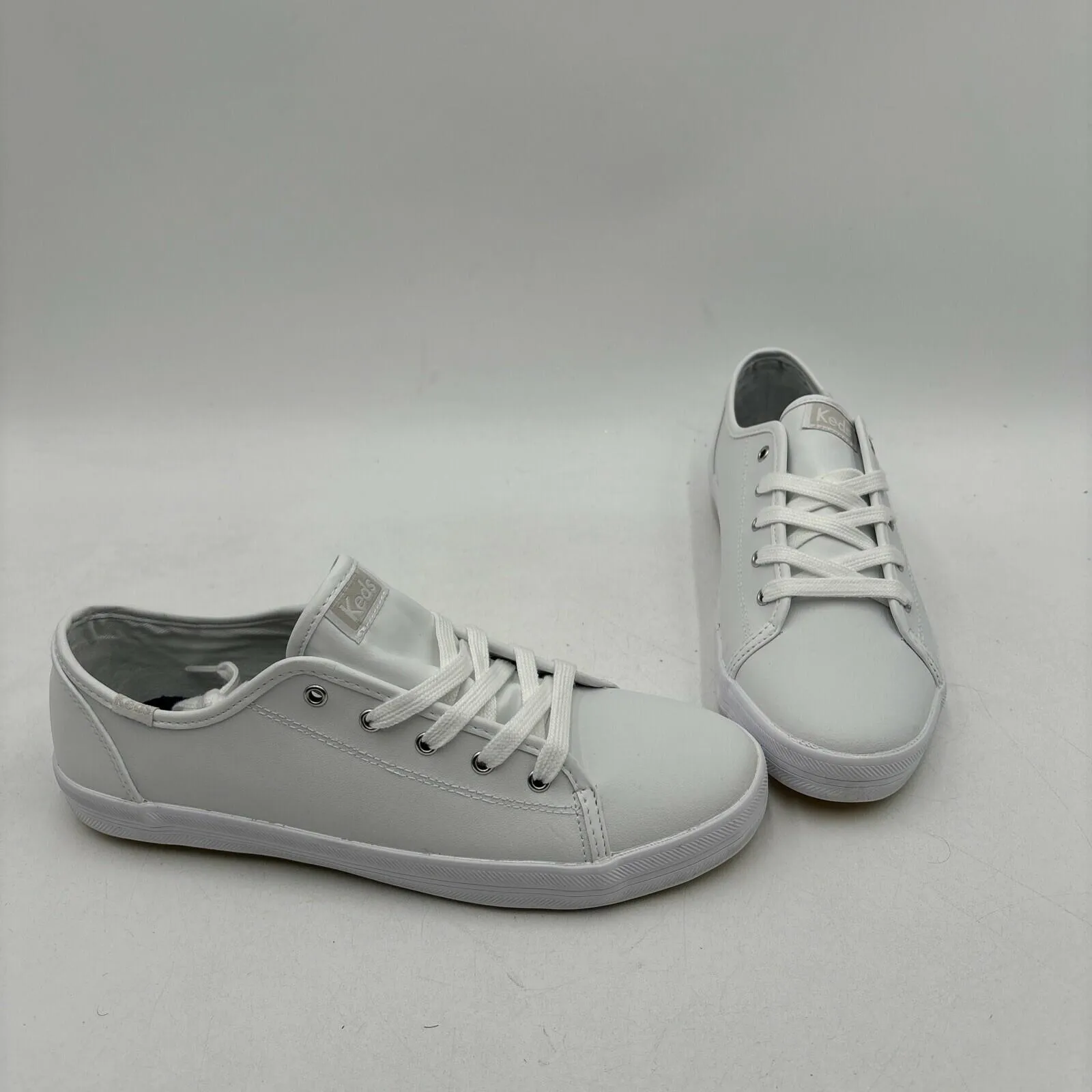 Keds KICKSTART White Leather Round Toe Low Top Lace Up Sneakers, Size 6M - Very Good