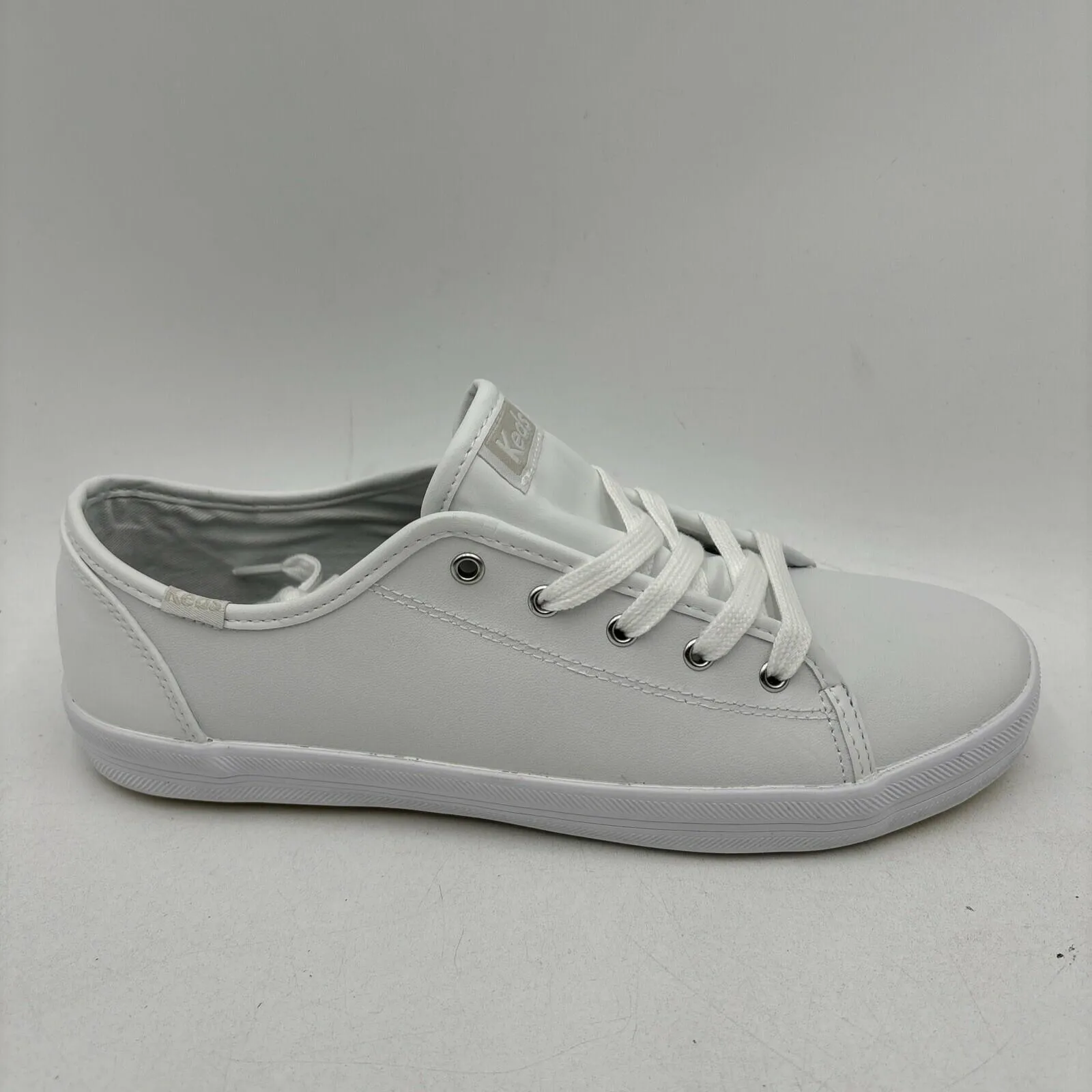 Keds KICKSTART White Leather Round Toe Low Top Lace Up Sneakers, Size 6M - Very Good