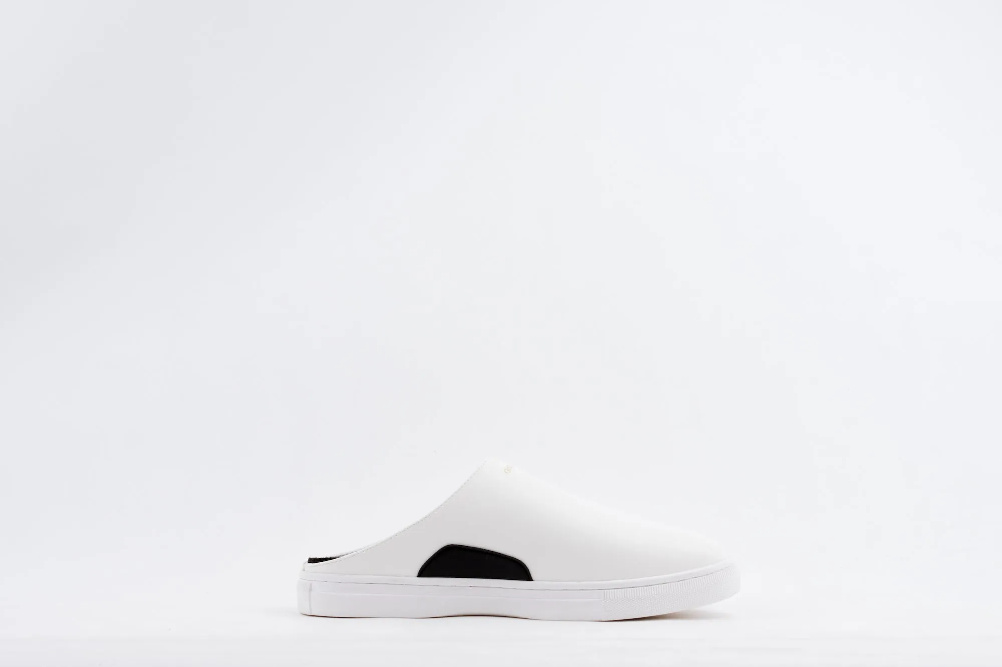LAH-21 | TRIPLE WHITE | MEN