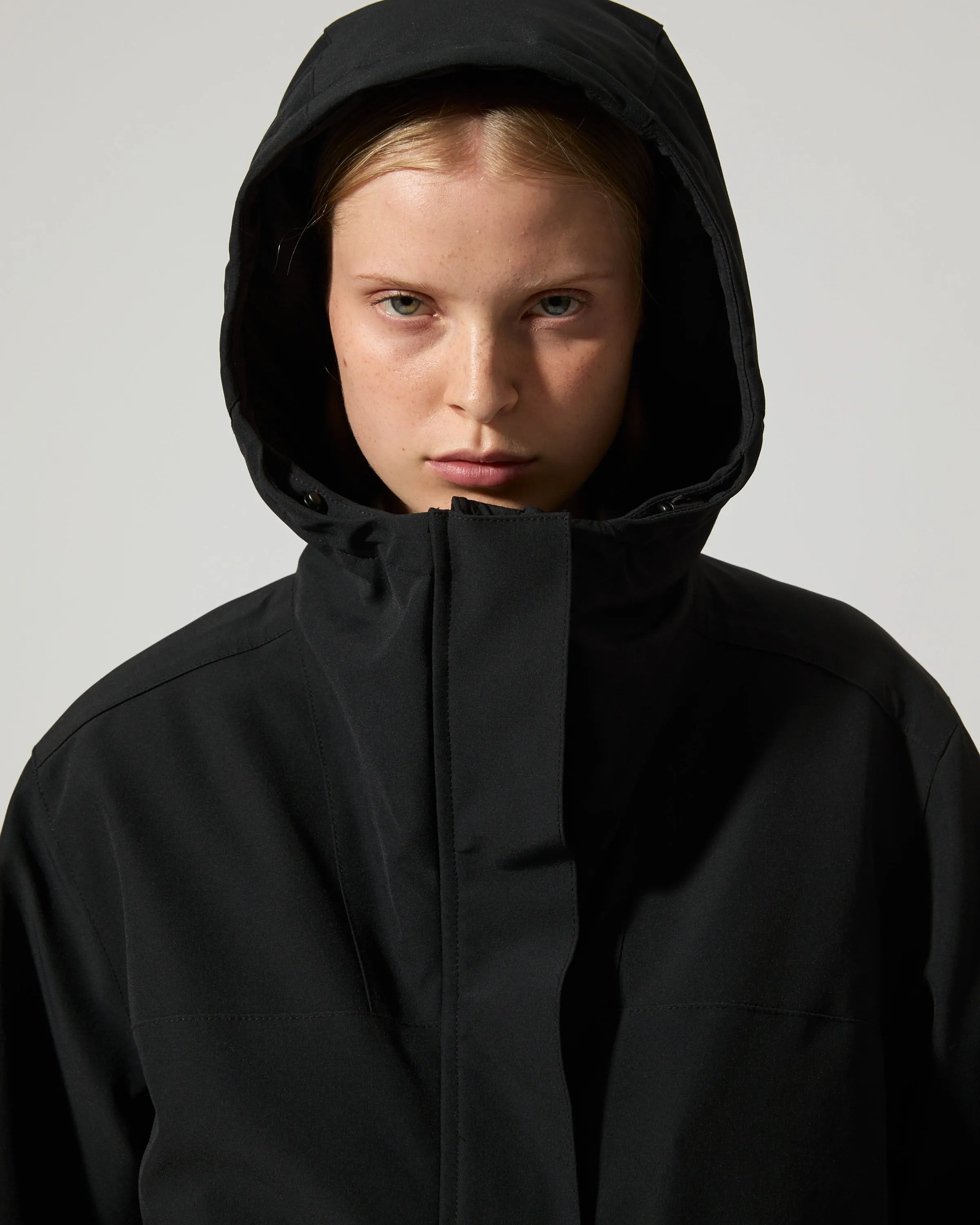 Leana – Black