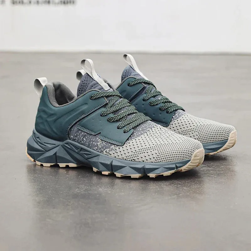 Lucan Bolt Sneakers