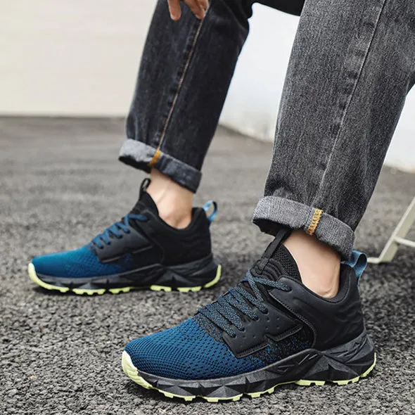 Lucan Bolt Sneakers