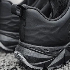 Lucan Bolt Sneakers