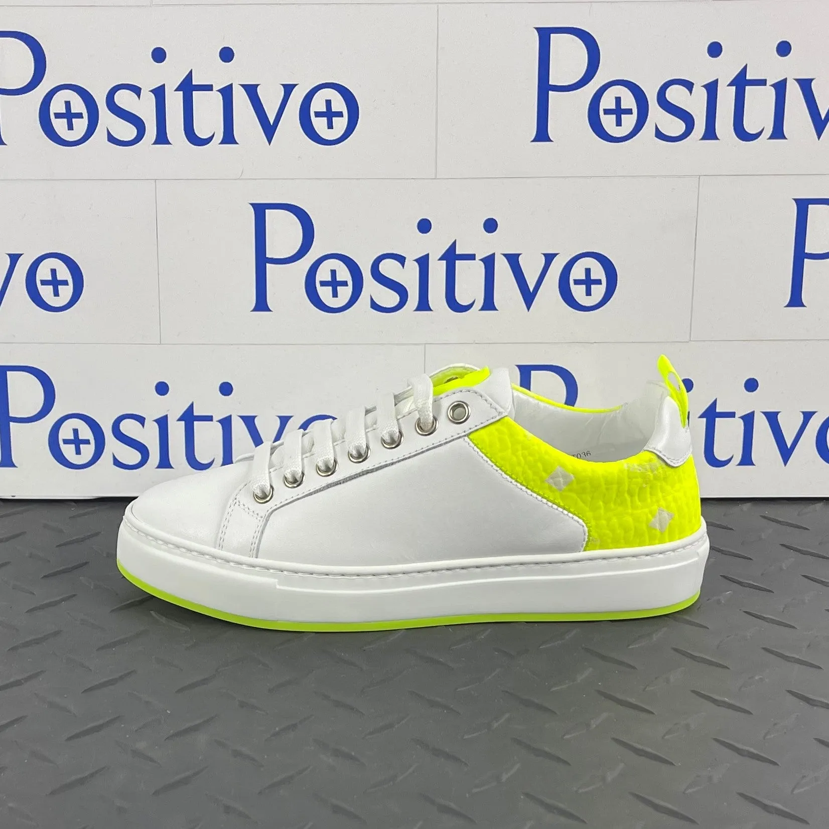 MCM Womens Flo Lime/White Leather Sneakers