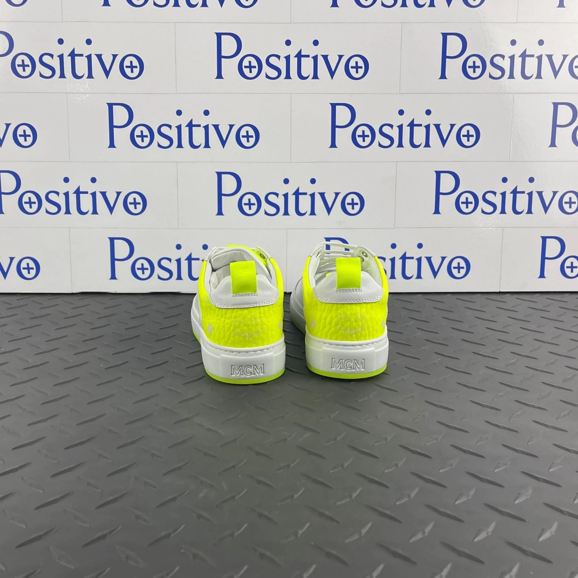 MCM Womens Flo Lime/White Leather Sneakers