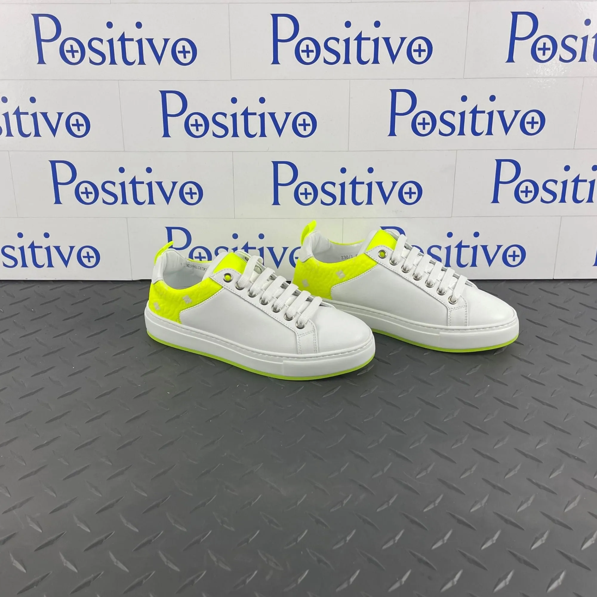 MCM Womens Flo Lime/White Leather Sneakers