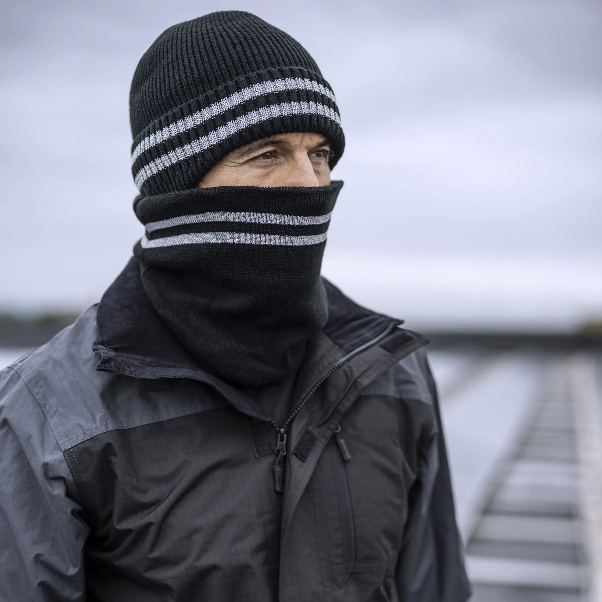 Mens Hi Vis Reflective Fleece Lined Thermal Winter Hat with Drop Neck