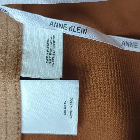 NEW Anne Klein Faux Suede A Line Skirt 4 Brown