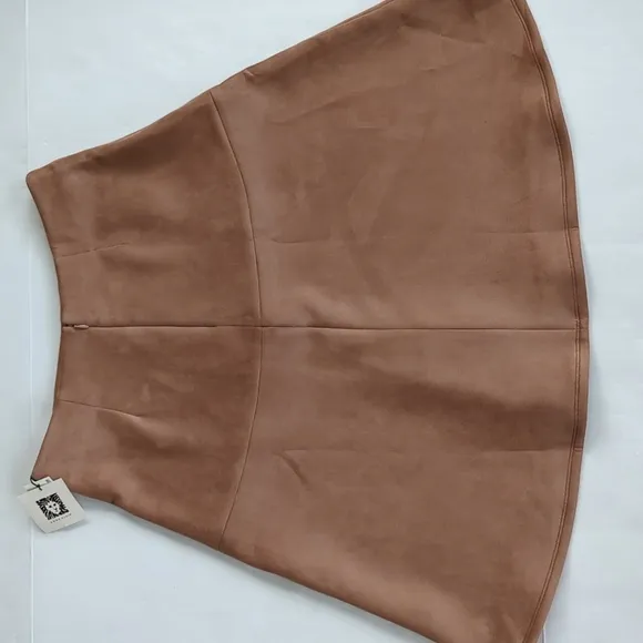 NEW Anne Klein Faux Suede A Line Skirt 4 Brown