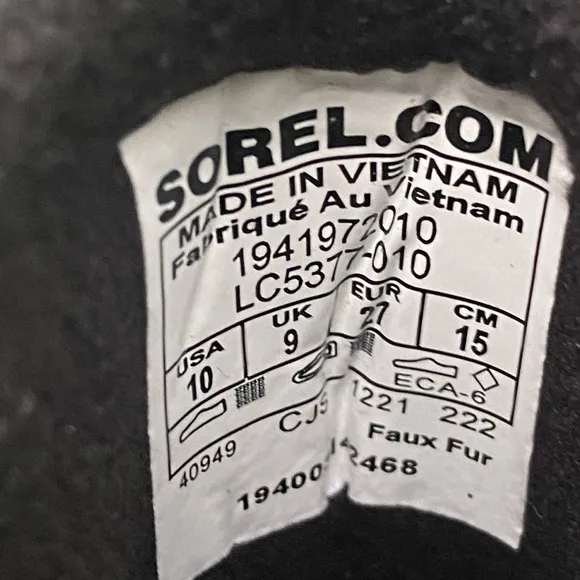 NIB/NWT Sorel Kids' Whitney™ II Short Waterproof Insulated Boot in Black(Sz 10)