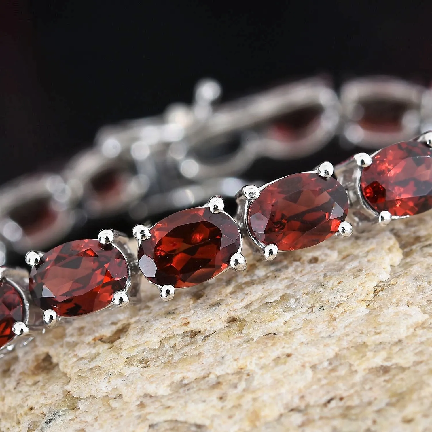 Platinum over Sterling Silver 20.90cts. Mozambique GARNET Line Bracelet (6.50 in)