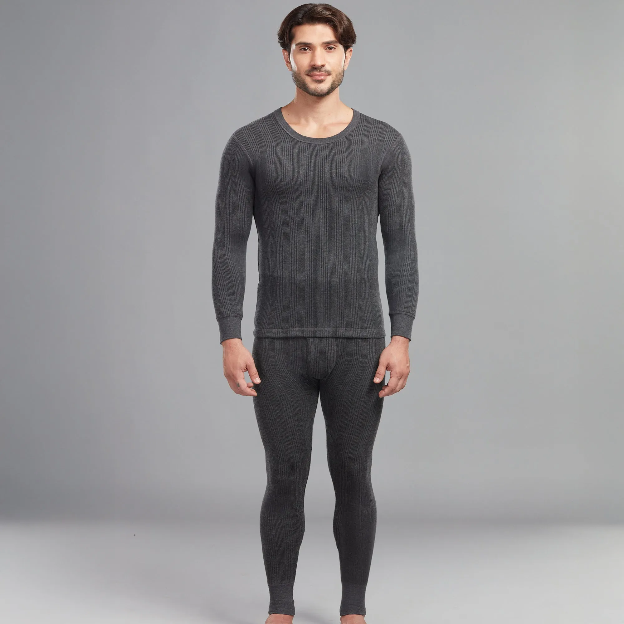 Soft Cotton-Polyester Blend Flare Slim Thermal Vest with a Round Neckline and Full Sleeves - Charcoal
