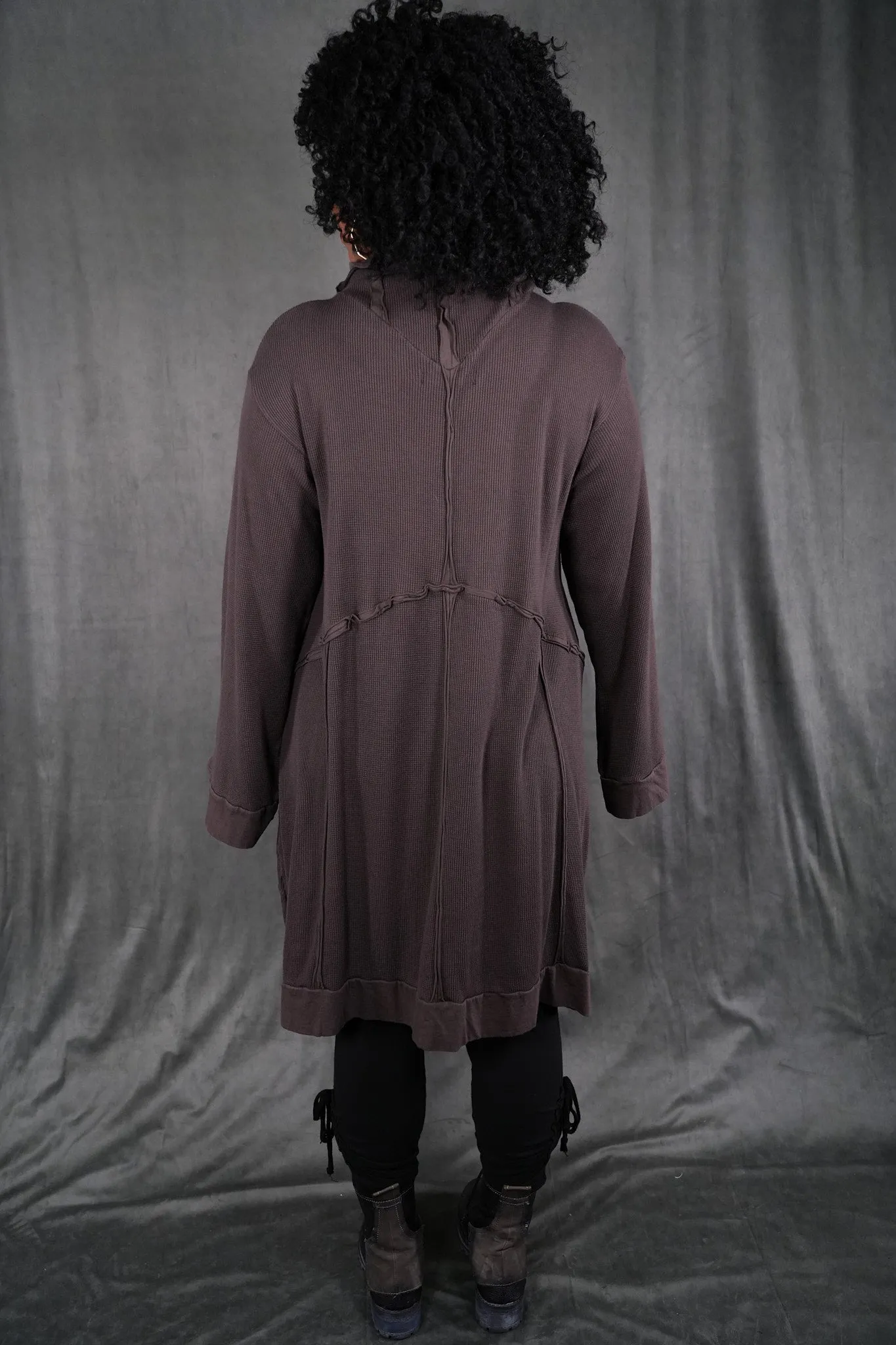 V1317 Thermal Travel Roads Tunic Italian Umber-P