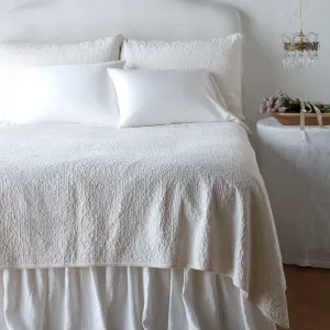Vienna Coverlet - Winter White - Queen