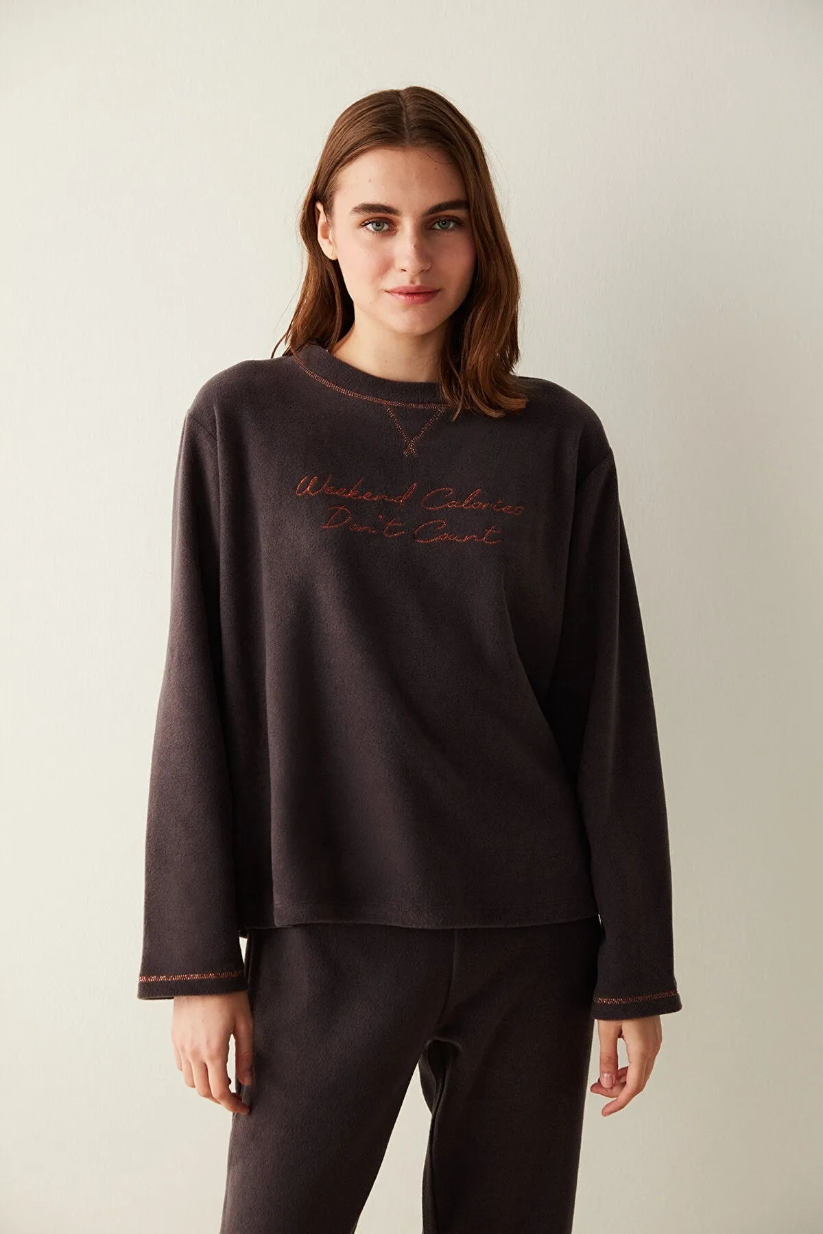 Weekend Calories Polar Thermal Pants Set