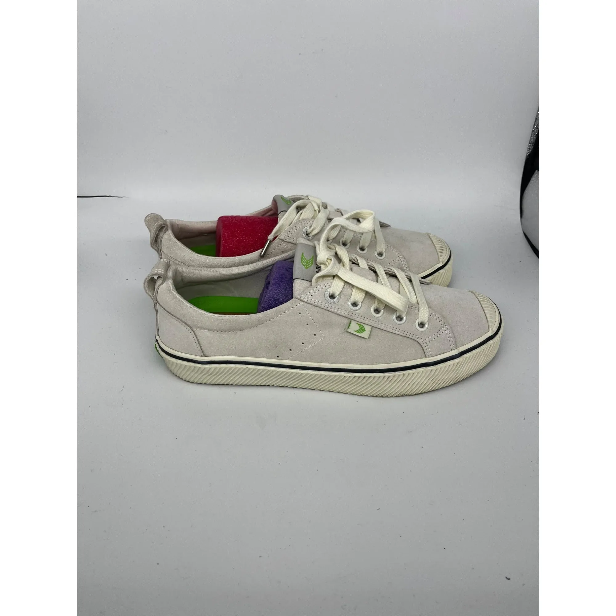 Women’s Cariuma Low-Rise Suede Sneakers #2487